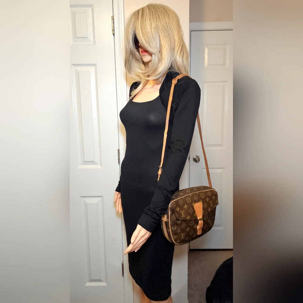 Authentic LOUIS VUITTON Jeune Fille GM Monogram Crossbody Shoulder Bag - Picture 12 of 13